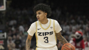 Former Morgantown state champ, 2024 Bill Evans Award winner Sharron Young enters NCAA transfer portal